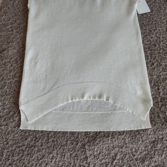 InCashmere Sleeveless Cashmere Sweater Top NWT - Picture 5 of 6